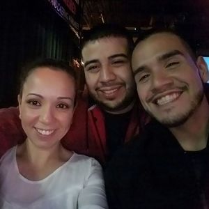 Meet your Posher, Carlos